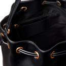sacktasche-mit-eingraviertem-monogramm-logo