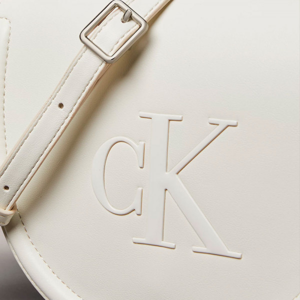 saddle-bag-with-engraved-monogram