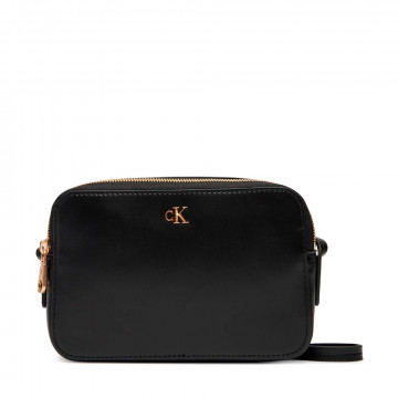 borsa-a-tracolla-con-logo-monogramma-in-metallo