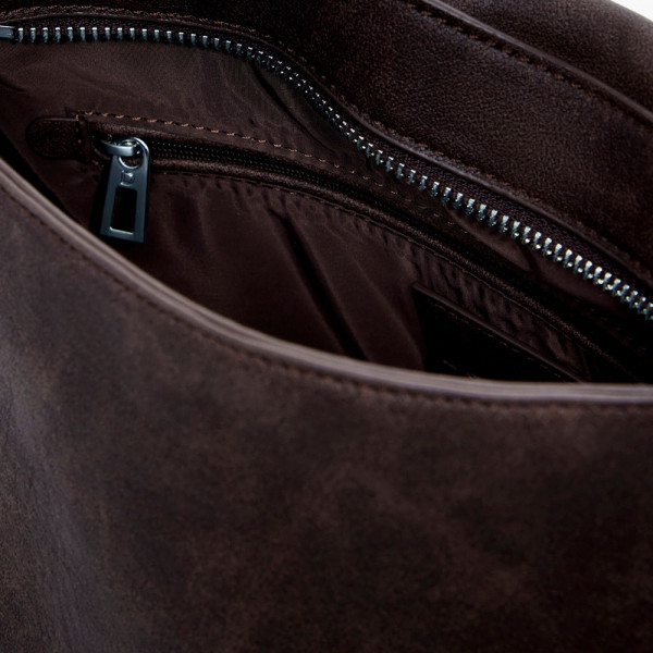 bolsa-media-com-fivela-efeito-couro