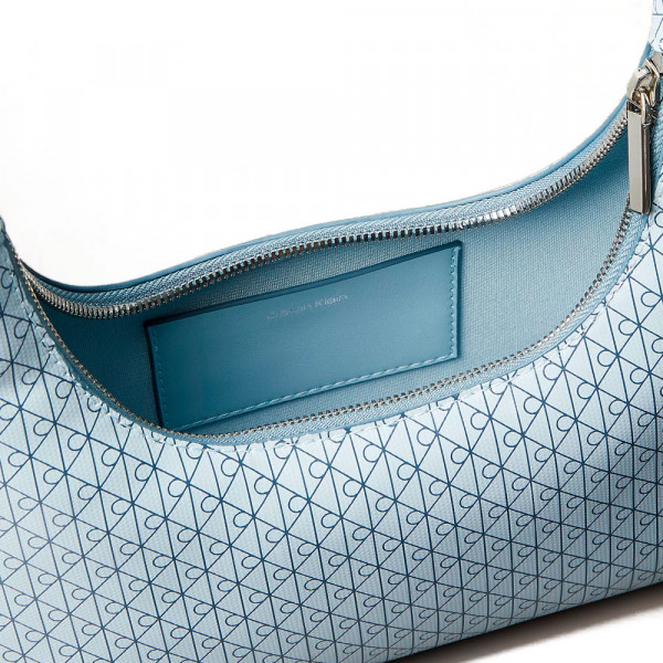 bolso-de-hombro-con-logo-monograma-en-todo-el-articulo