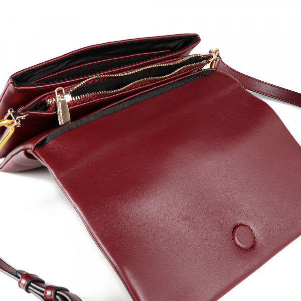 bolsa-de-ombro-com-tres-compartimentos-e-aba