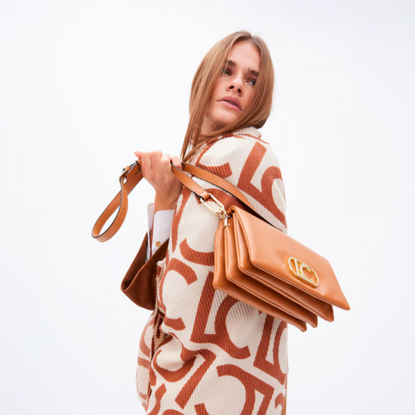 bandolera-tres-compartimentos-y-solapa