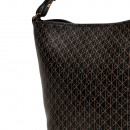 bolso-saco-con-logo-emblematico-en-todo-el-articulo