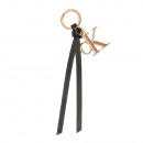 pingente-para-bolsa-com-tassel-e-logotipo-exclusivo-em-couro
