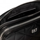 bolsa-de-ombro-acolchoada-com-ziper-duplo-e-logotipo-iconico