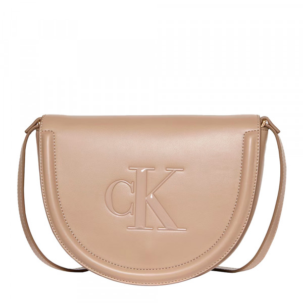 bolso-saddle-con-monograma-grabado