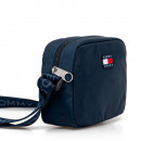 essential-daily-camera-bag