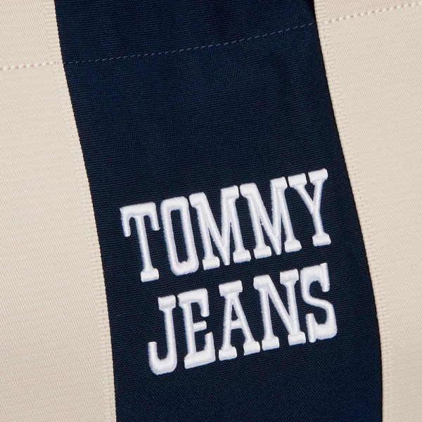 sacola-de-lona-com-logotipo-texturizado