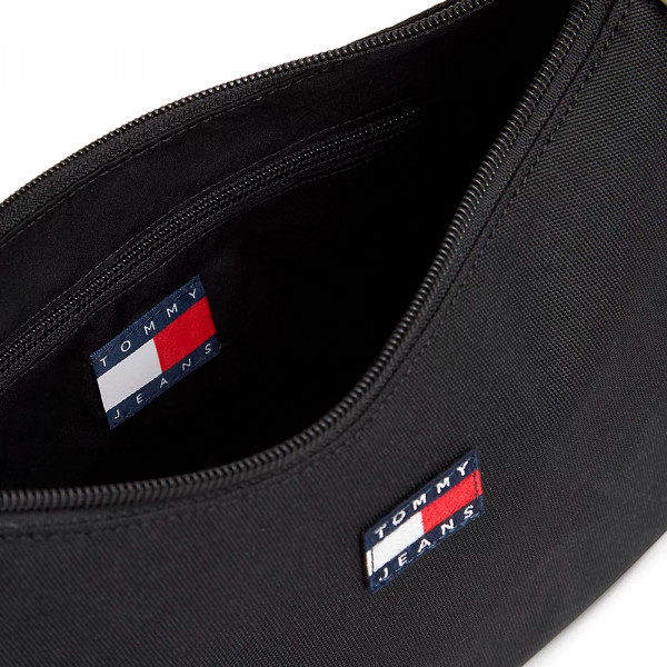 bolso-essential-con-inscripcion-en-bandolera