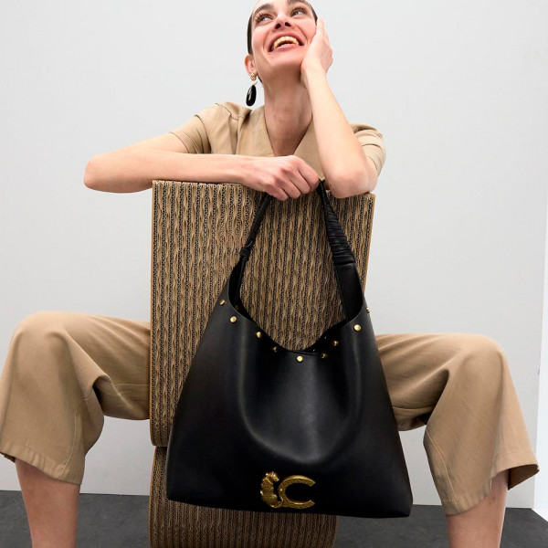 sacola-de-compras-lc-com-tachas-e-estampa-animal