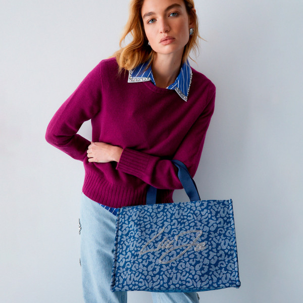 bolsa-grande-de-tecido-jeans-com-estampa-animal
