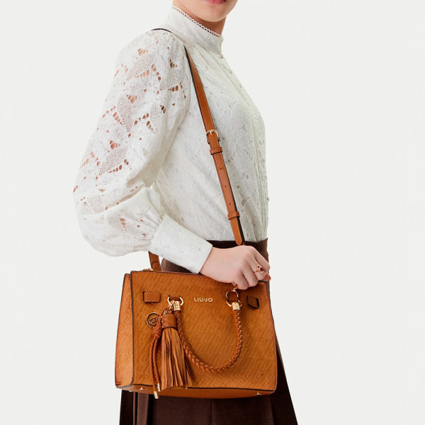 handtasche-aus-kunstwildleder