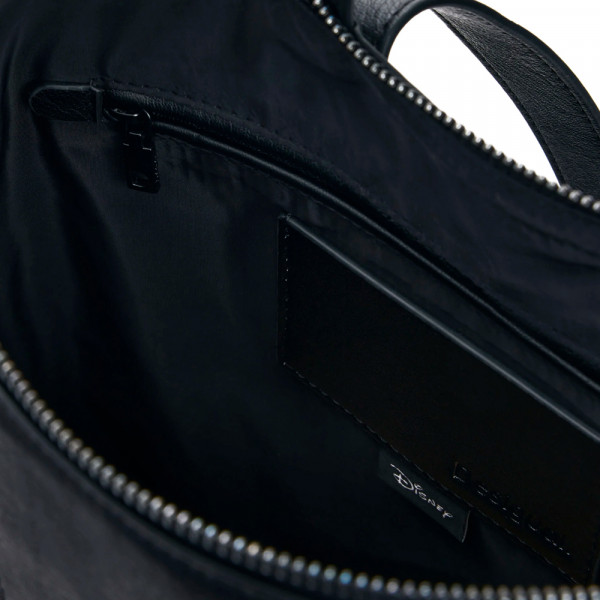 mittelgrosser-rucksack-mit-mickey-mouse-applikationen