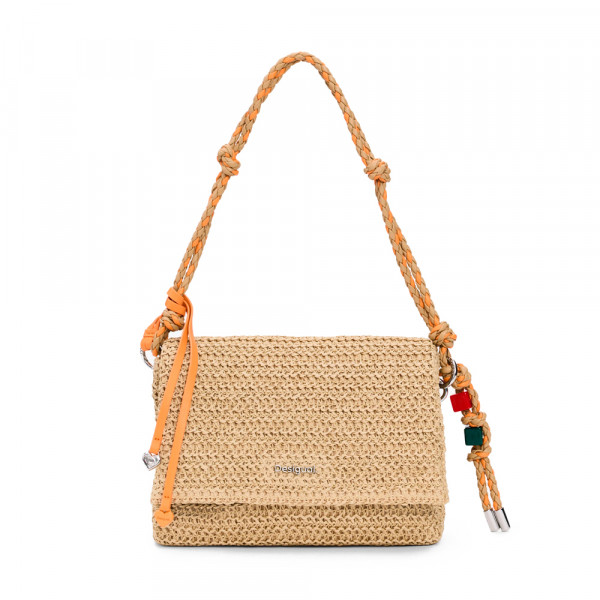 sac-en-raphia-de-taille-moyenne-avec-breloques