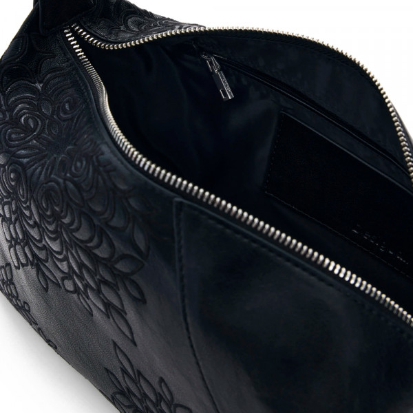 mittelgrosse-bestickte-tasche