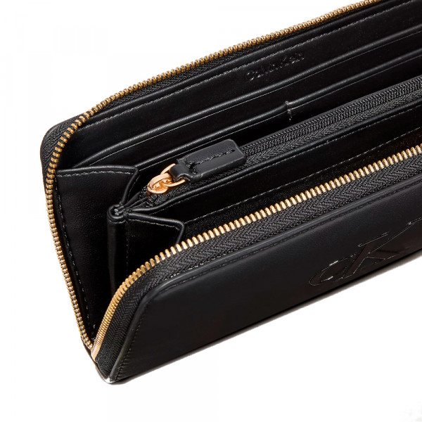 long-zip-up-wallet-with-prominent-monogram