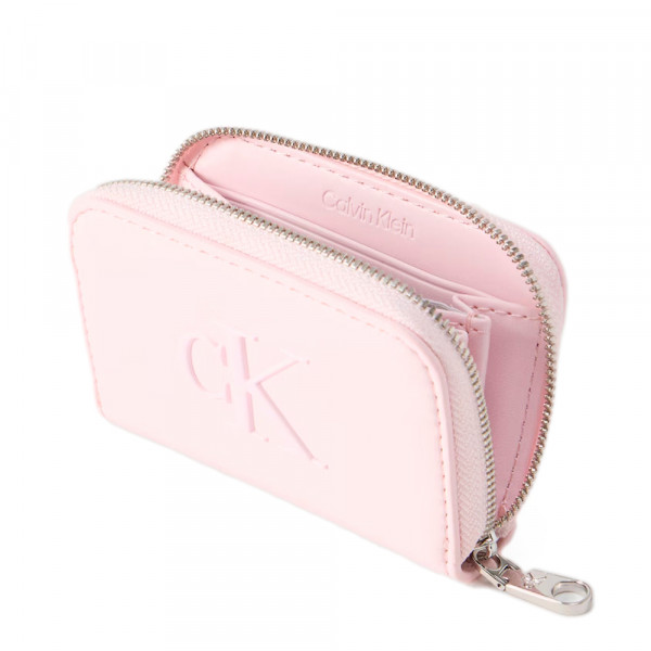 portafoglio-con-cerniera-e-monogramma