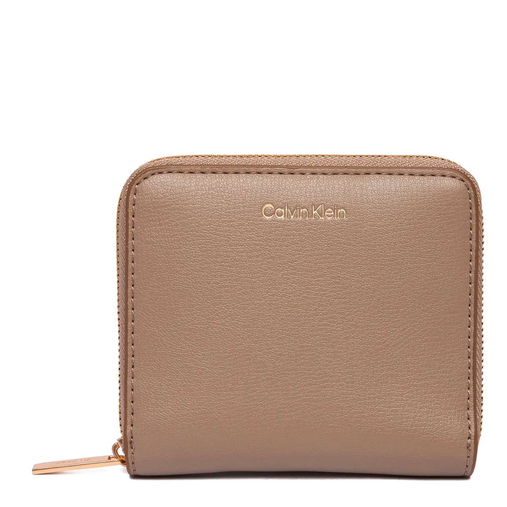 Calvin Klein Jeans Cartera con cremallera y logo en lámina metálica