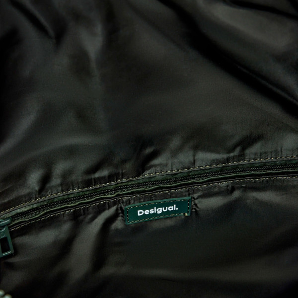 sac-a-dos-de-voyageur-bicolore-cire