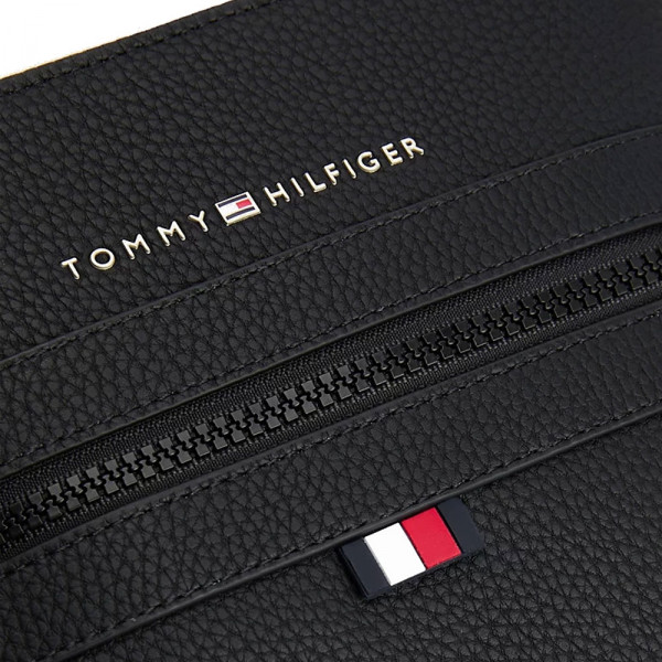 essential-crossbody-bag