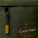 flache-nylontasche-mit-monogramm-logo