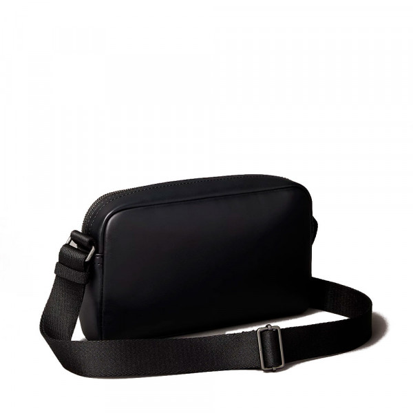 bolsa-tiracolo-com-logotipo-monograma-gravado