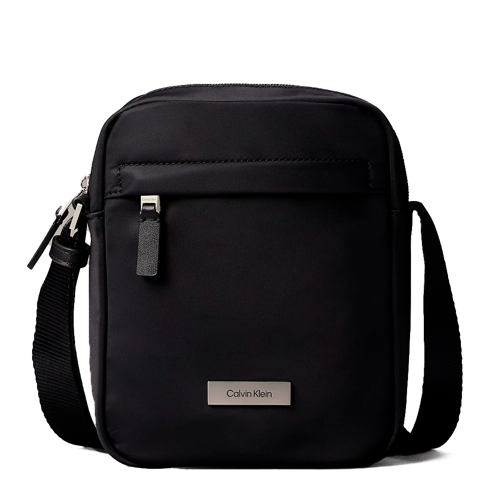 Calvin Klein Jeans Bolso reporter de nailon mate