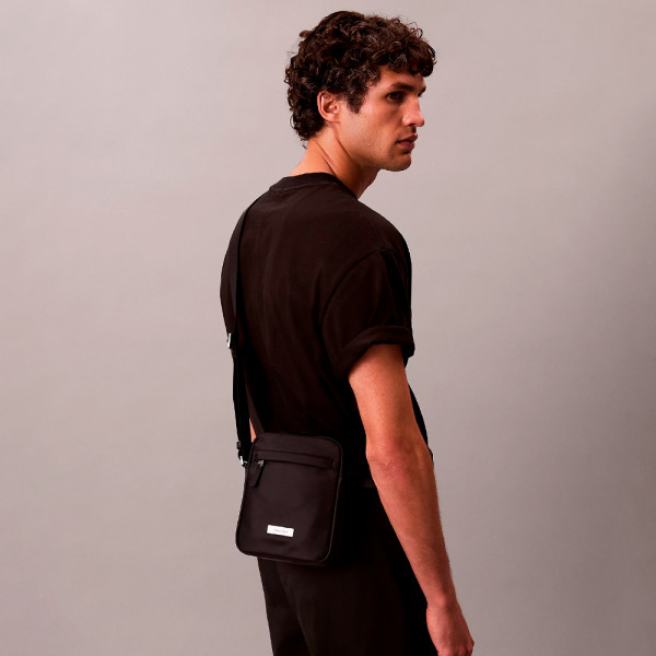 sac-reporter-en-nylon-mat