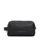 modern-toiletry-bag-with-metallic-logo