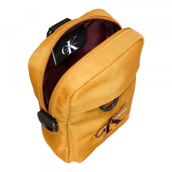 bolsa-transversal-fina-de-nylon-com-logotipo-em-negrito