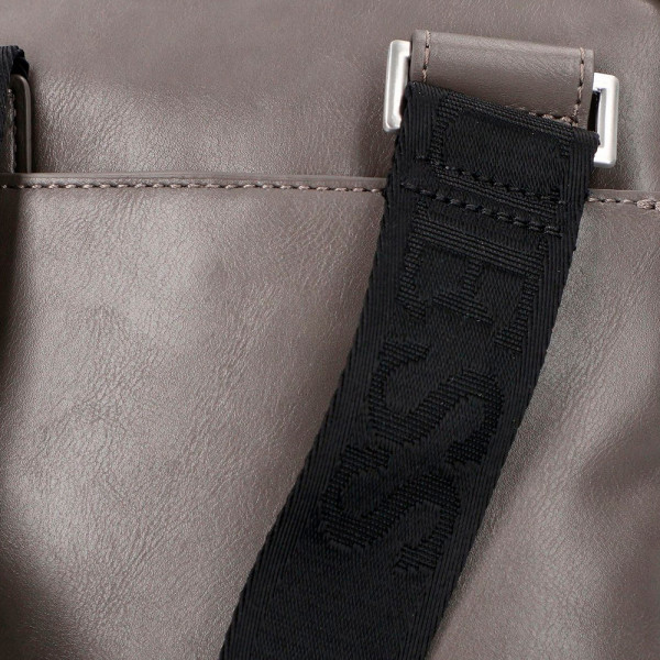 boston-flat-shoulder-bag