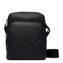 sac-bandouliere-reporter-avec-monogramme-grave
