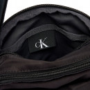 bold-reporter-crossbody-tasche