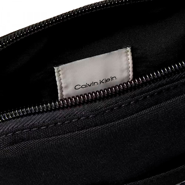 bolsa-estilo-reporter-com-logotipo-classico