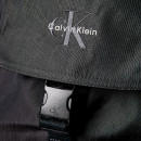 zaino-con-patta-in-nylon-e-logo-monogramma