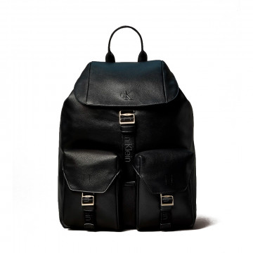 mochila-cargo-com-aba-superior