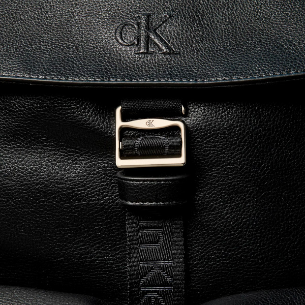 sac-a-dos-cargo-avec-rabat-superieur