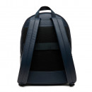 mochila-texturizada-com-bolso-de-aba