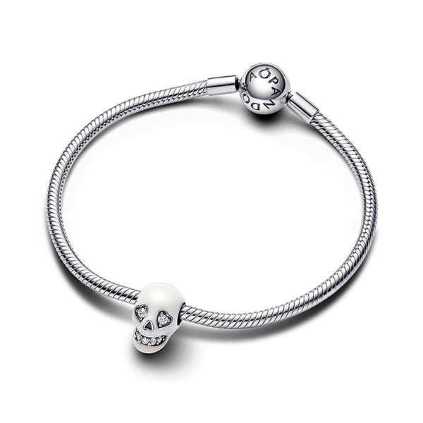 charm-calavera-brillante-que-brilla-en-la-oscuridad-792811c01