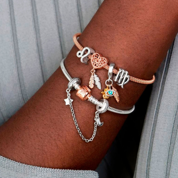 ciondolo-spiritualita-mano-di-hamsa-occhio-che-tutto-vede-e-piuma-768785c01