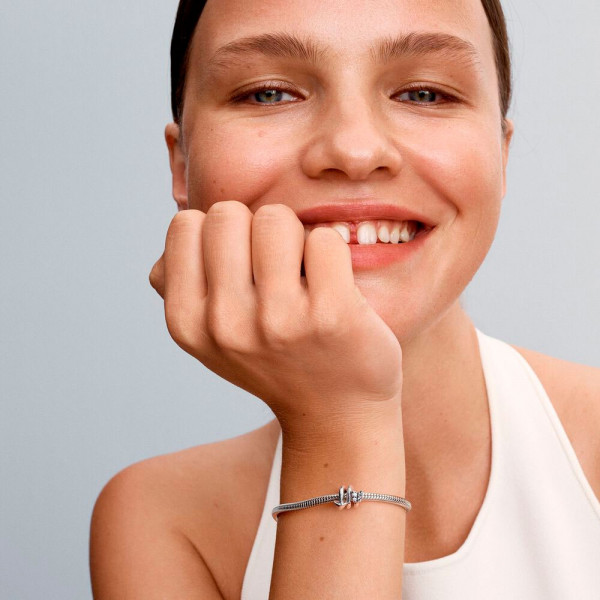 spinning-arrow-charm-793665c01