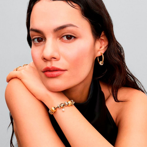 goldener-charme-763781c01