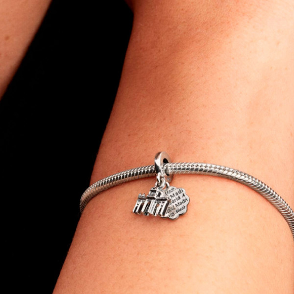 charme-pendentif-puerta-de-alcala-793921c01