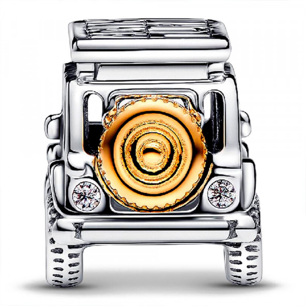 charm-adventure-car-763330c01