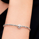 charm-mini-strukturierter-totenkopf-794040c00