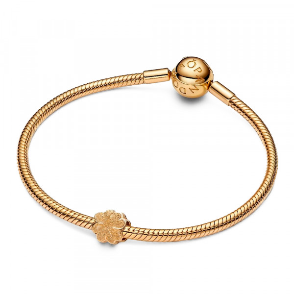 mini-pingente-de-textura-de-trevo-com-sobreposicao-de-ouro-14k-764047c00