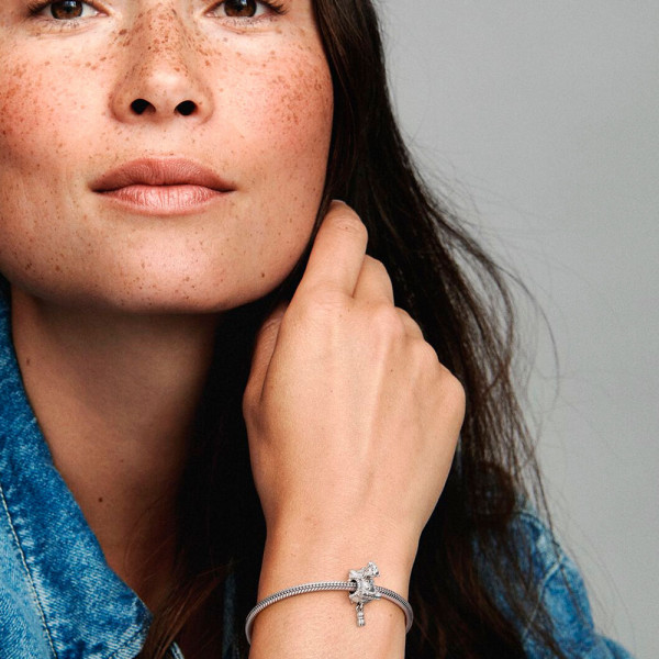 ciondolo-cammello-e-nappa-798927c00