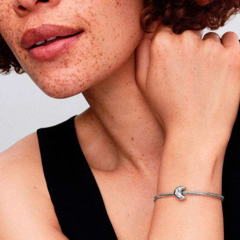 Pandora Charm Luna Creciente 794254C01 – imagen 2