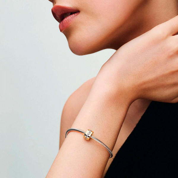 transparent-sparkling-fila-clip-charm-761972c01